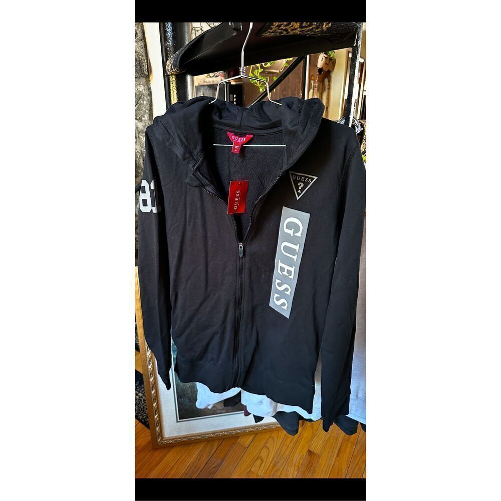 Guess logo zip up hoodie new with tags size 16, junor
